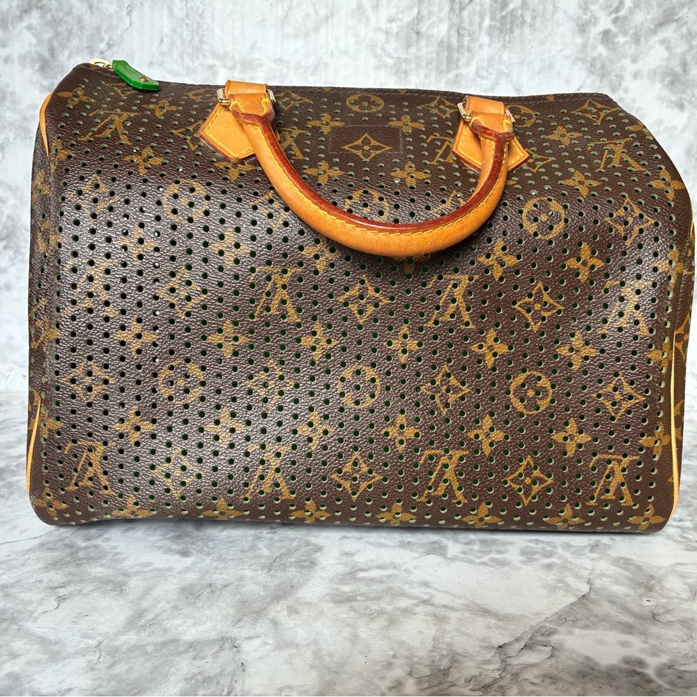 Louis Vuitton Perforated Speedy 30 Green with matching Key Cles Pochette - Picture 2 of 16